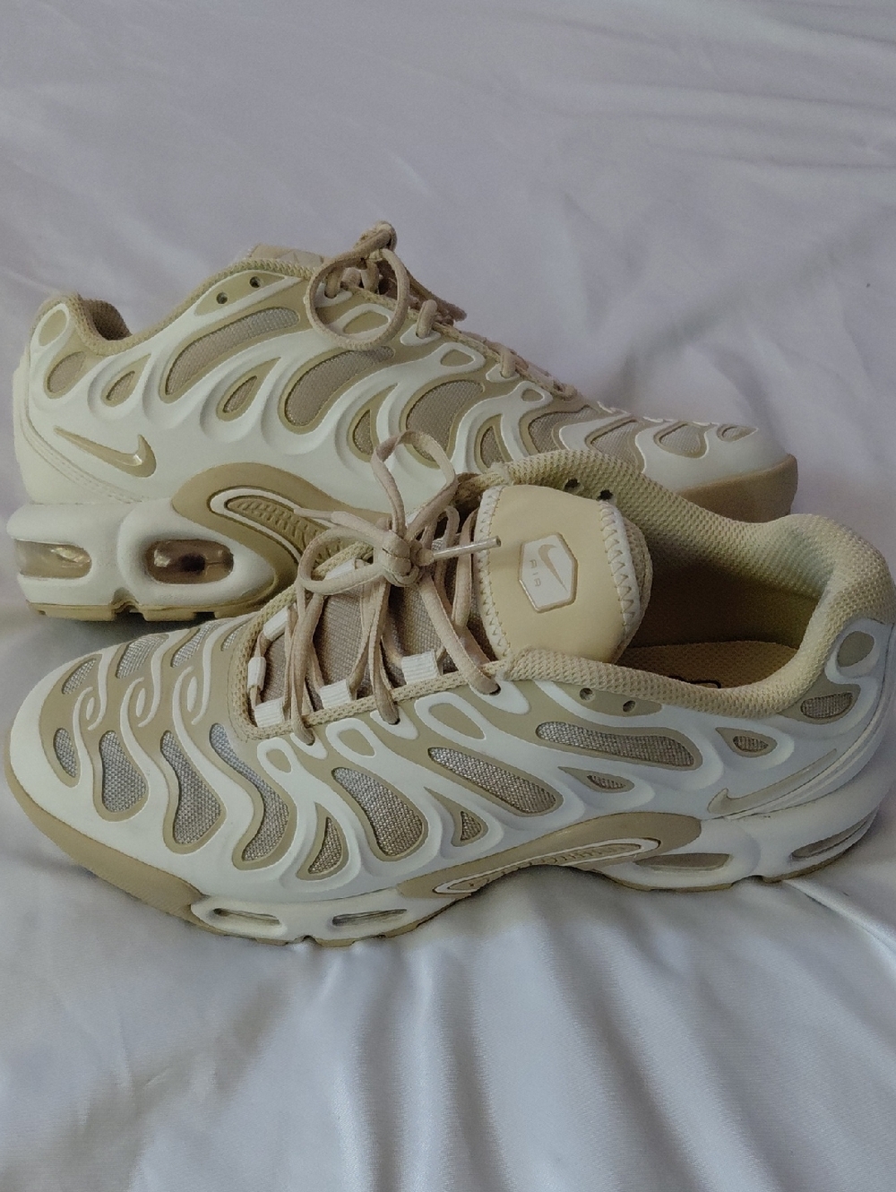Nike TN Air Max Plus Drift sneakers Sail/Team Gold White Womens 7.5